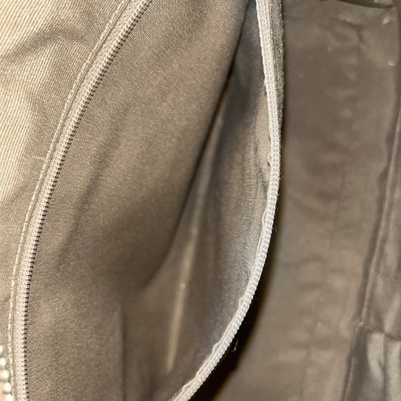 COACH White Sand Mn Signature E/W Sft Duffle 10945 Orig $268 - Picture 13 of 16